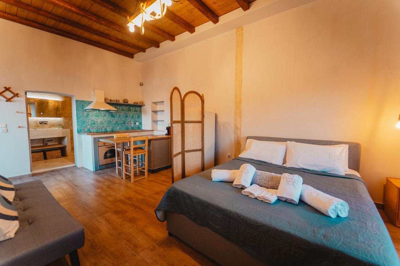 Kythera Secrets Suites Viaradika Buitenkant foto