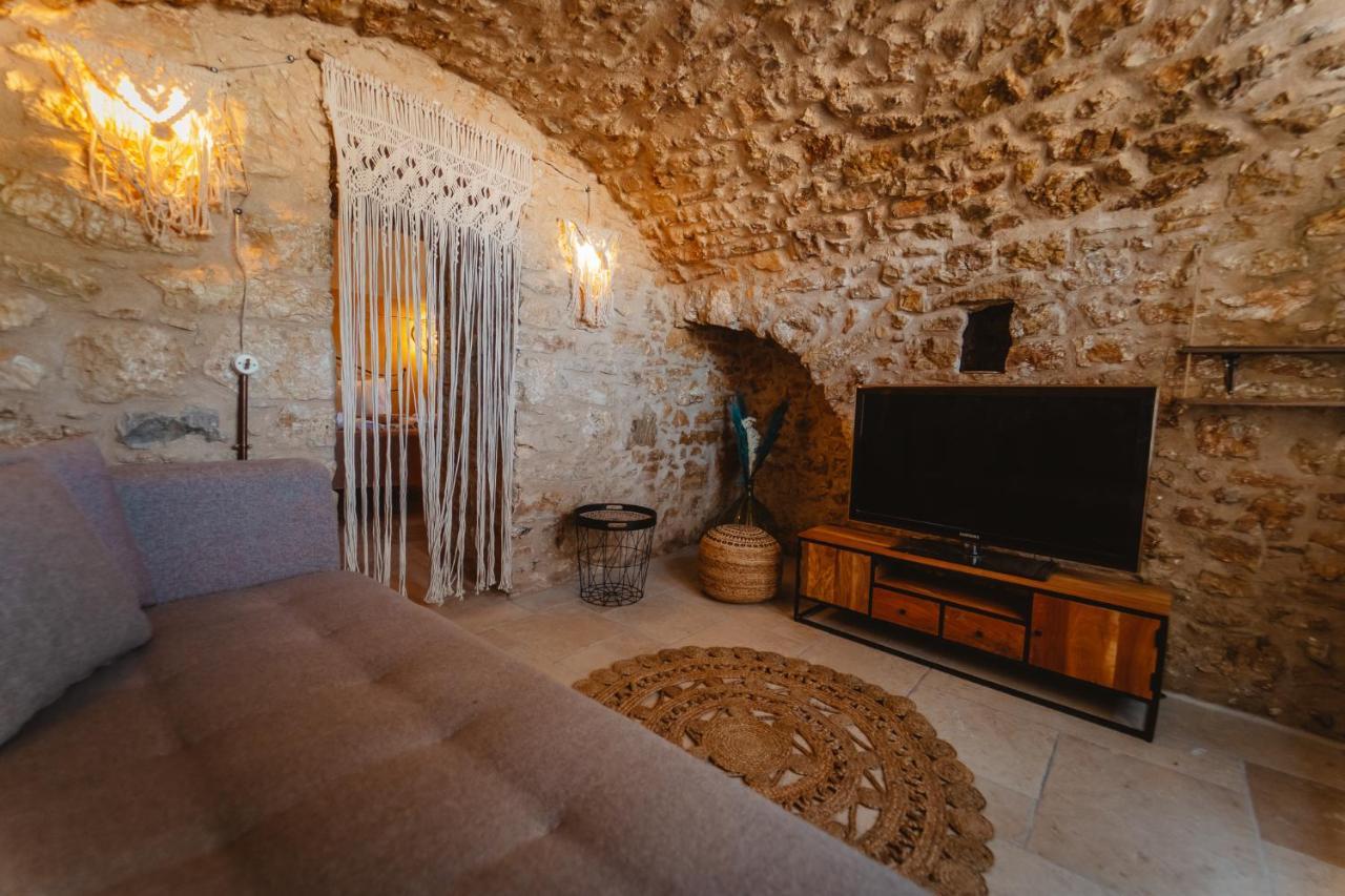 Kythera Secrets Suites Viaradika Buitenkant foto
