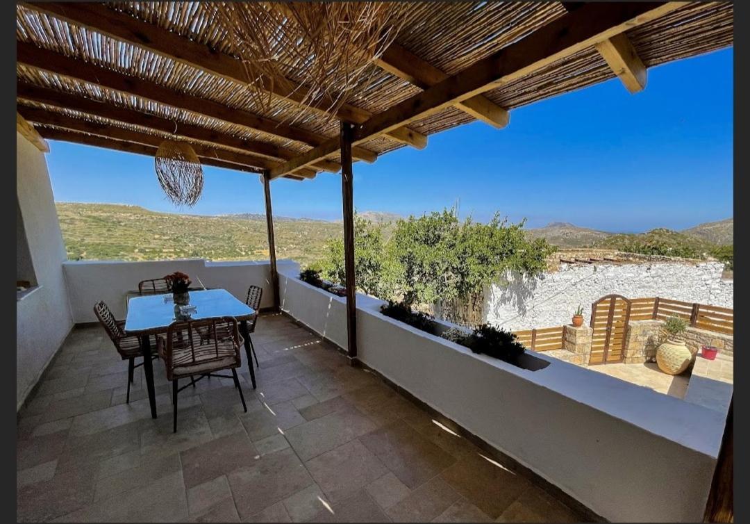 Kythera Secrets Suites Viaradika Buitenkant foto