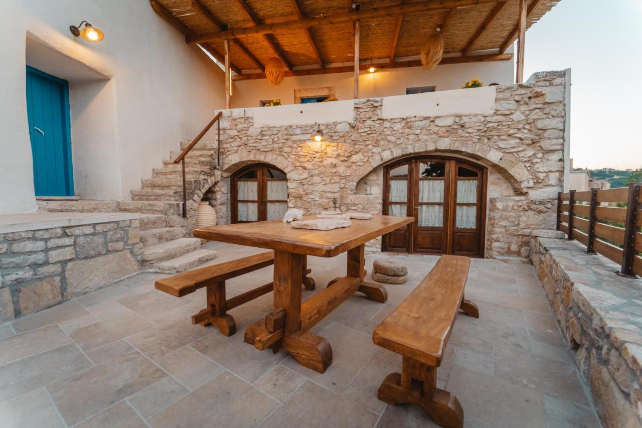 Kythera Secrets Suites Viaradika Buitenkant foto