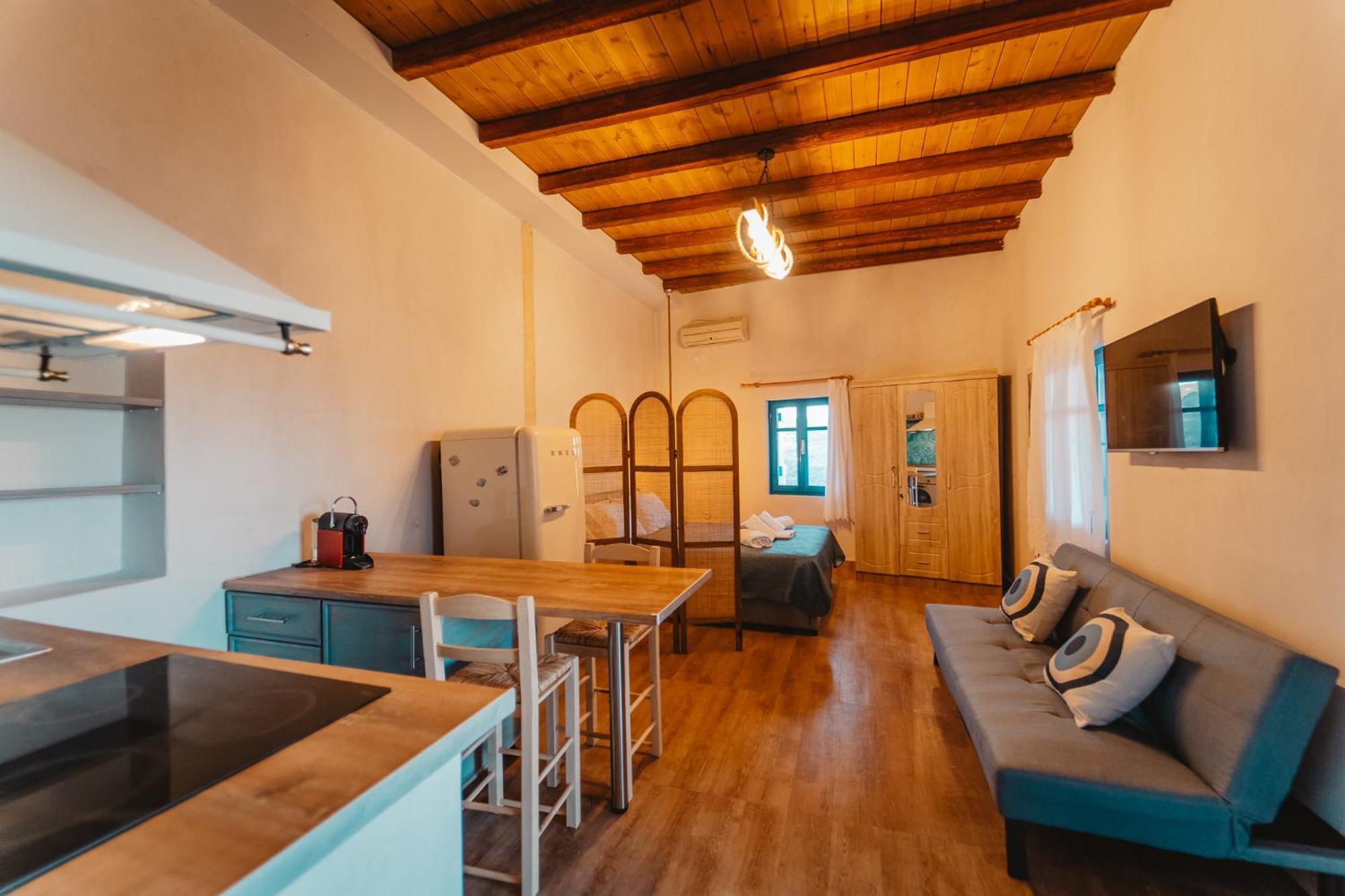 Kythera Secrets Suites Viaradika Buitenkant foto